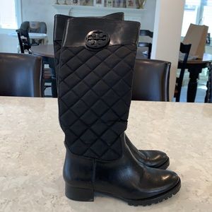 Tory Burch boot